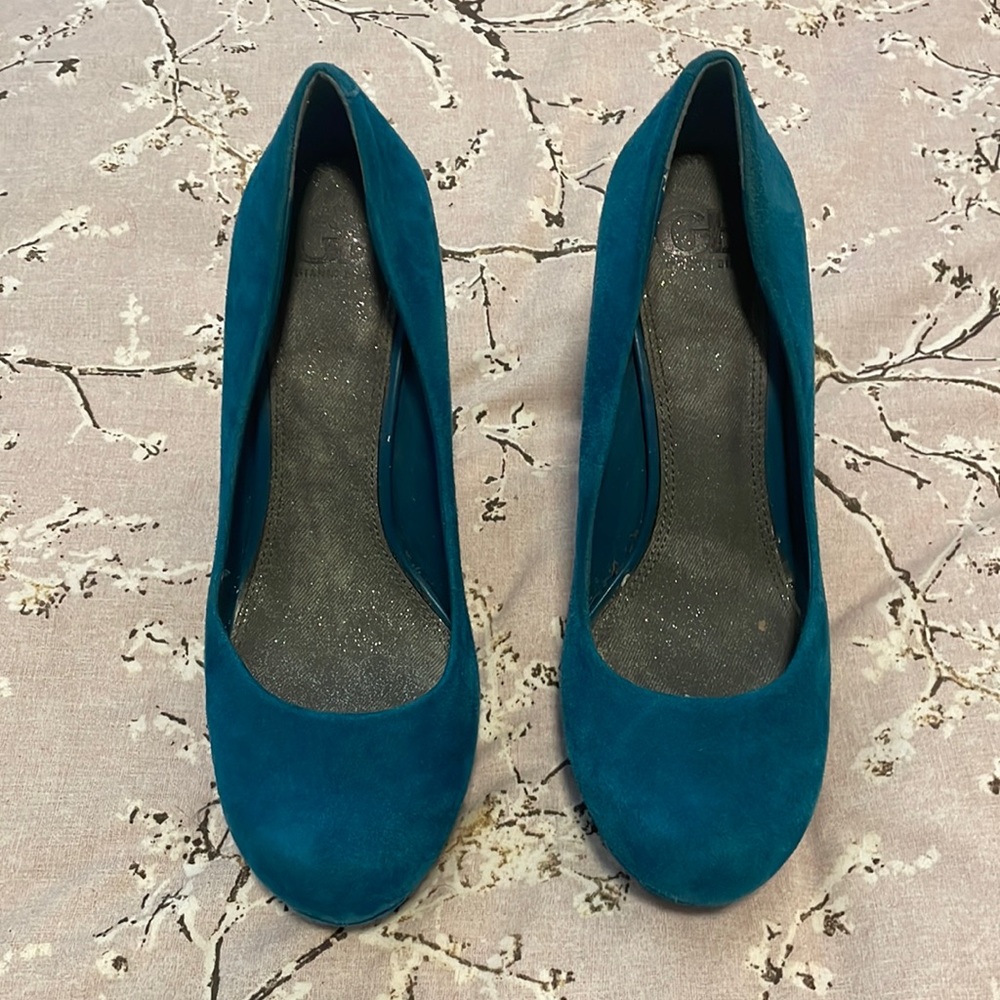 Gianni Bini teal suede platform shoes